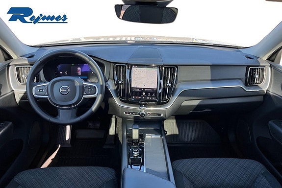 Volvo XC60 7 of 24