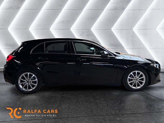 Mercedes-Benz A180 6 of 18