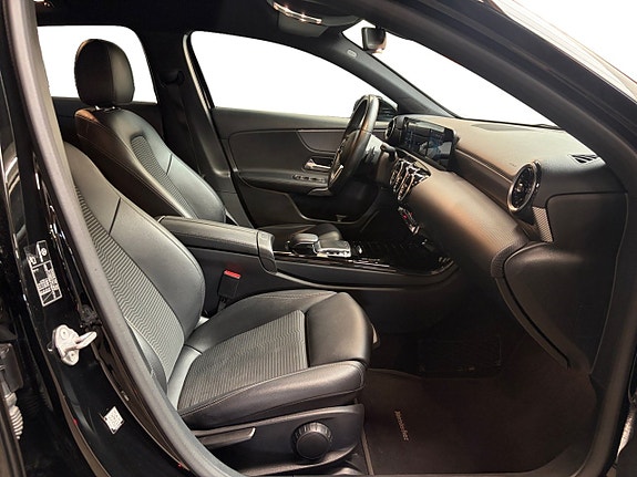 Mercedes-Benz A180 16 of 18