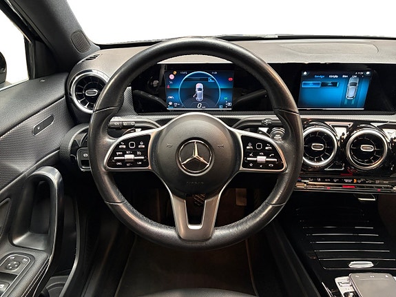 Mercedes-Benz A180 11 of 18