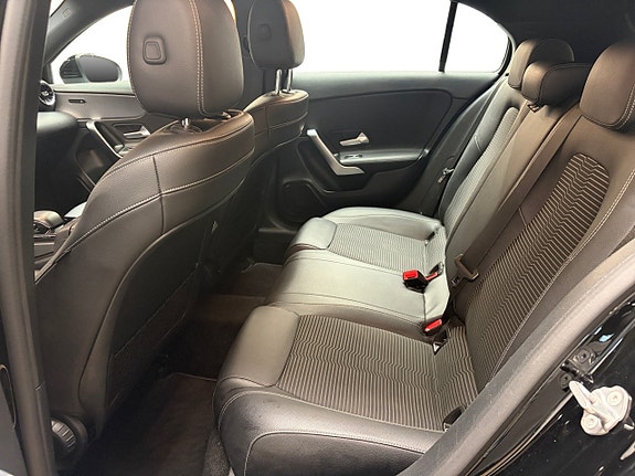 Mercedes-Benz A180 15 of 18