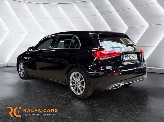 Mercedes-Benz A180 4 of 18