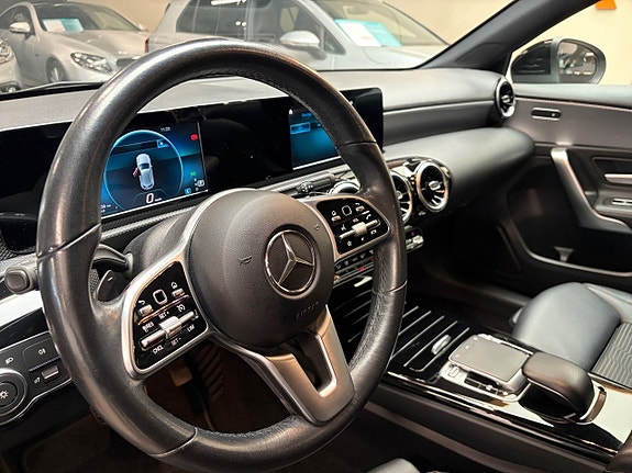 Mercedes-Benz A180 12 of 18