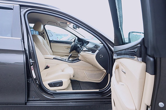 BMW 520d 15 of 19