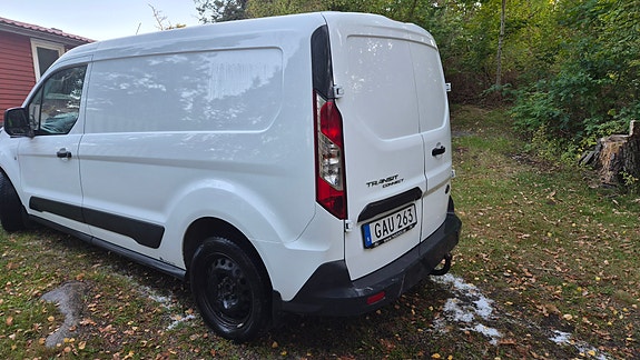 Ford Transit Connect 3 of 5