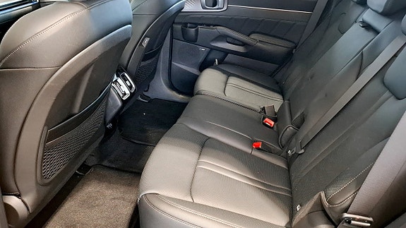Kia Sorento 5 of 9