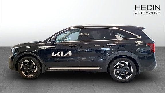 Kia Sorento 6 of 9