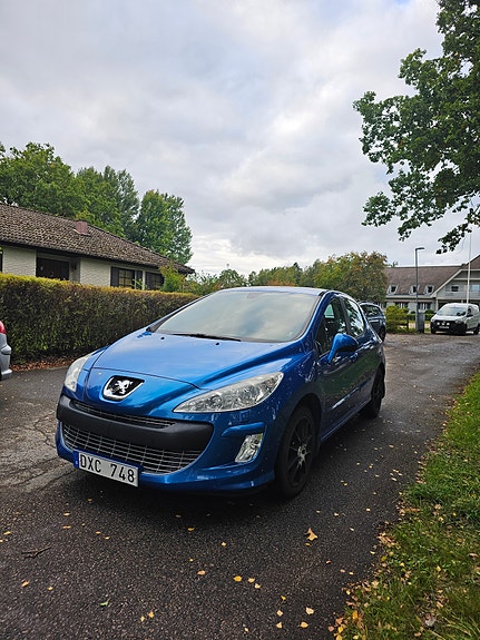 Peugeot 308 3 of 6
