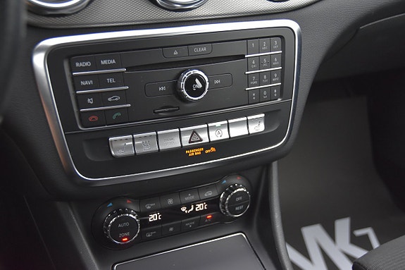 Mercedes-Benz GLA200 17 of 18