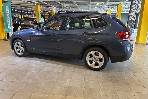 BMW X1 2 of 19