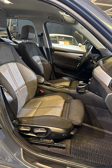 BMW X1 8 of 19