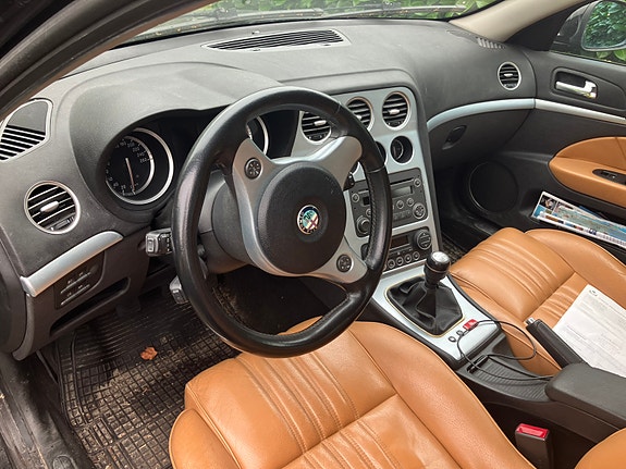 Alfa Romeo 159 3 of 10
