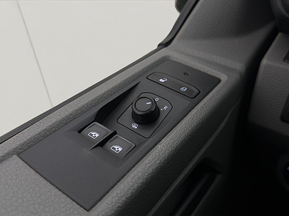 Volkswagen Transporter 18 of 30