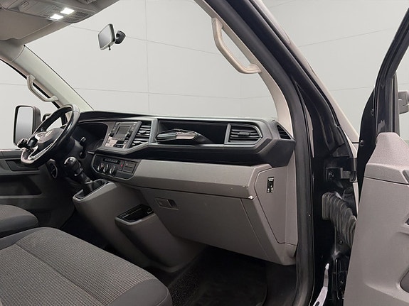 Volkswagen Transporter 28 of 30