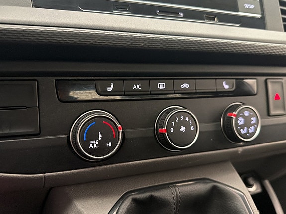 Volkswagen Transporter 25 of 30