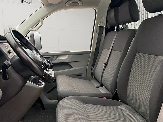 Volkswagen Transporter 21 of 30