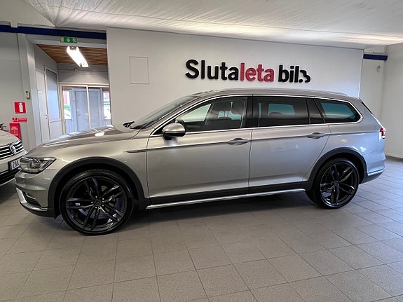 Volkswagen Passat Alltrack 11 of 28