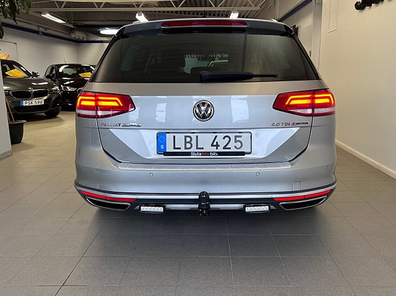 Volkswagen Passat Alltrack 8 of 28