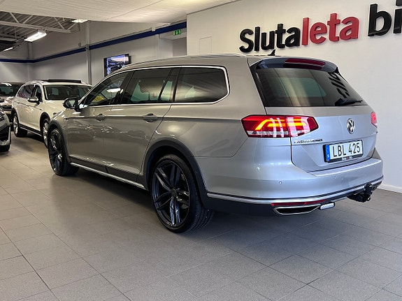 Volkswagen Passat Alltrack 6 of 28