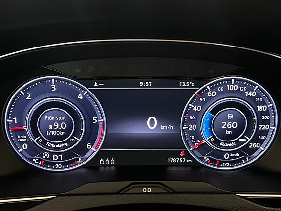 Volkswagen Passat Alltrack 19 of 28