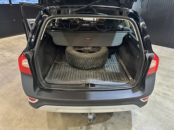 Volvo XC70 17 of 24