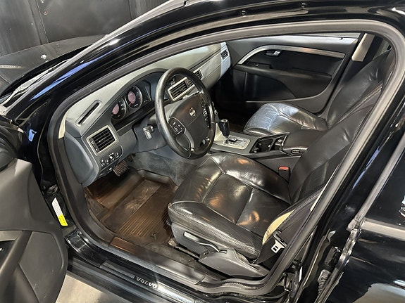 Volvo XC70 7 of 24