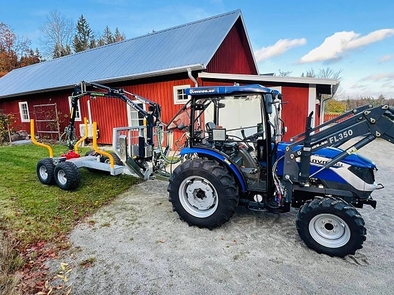 Lovol 25 hk 4wd finns frontlastare, hytt,  Kampanj 5 of 9