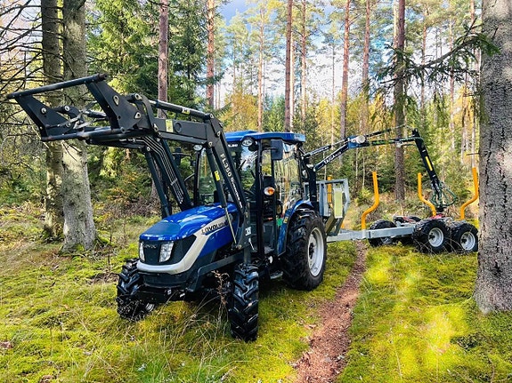 Lovol 25 hk 4wd finns frontlastare, hytt,  Kampanj 3 of 9