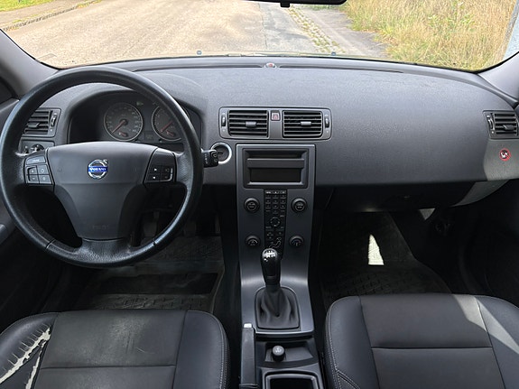 Volvo V50 5 of 7