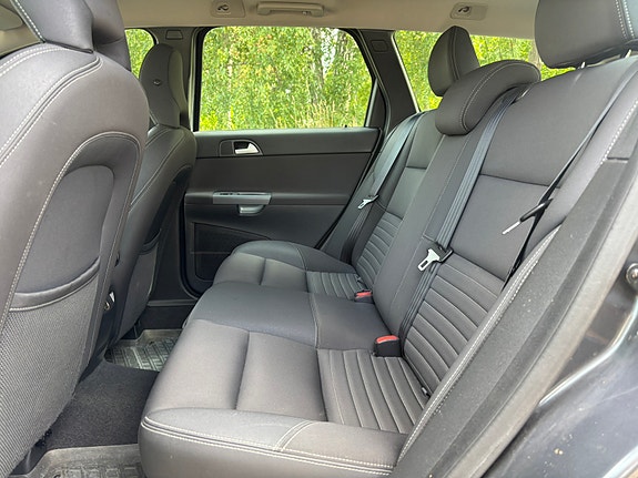 Volvo V50 6 of 7
