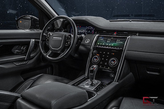 Land Rover Discovery Sport 15 of 18
