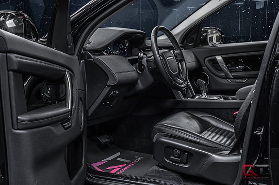 Land Rover Discovery Sport 7 of 18