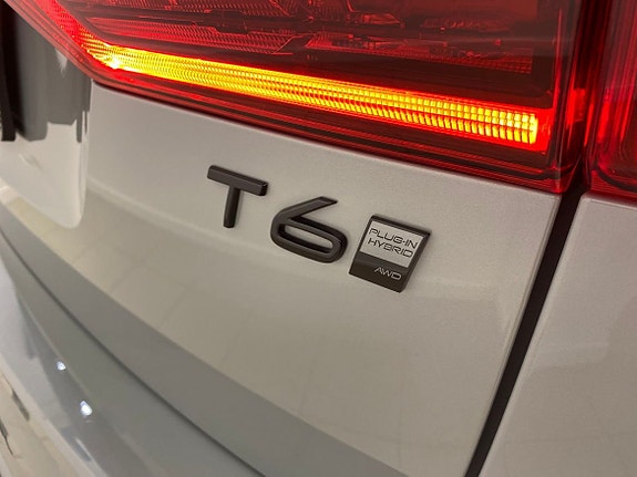 Volvo XC60 8 of 30