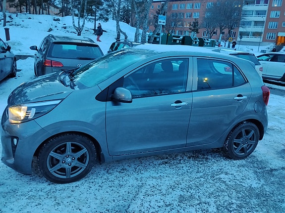 Kia Picanto 4 of 5