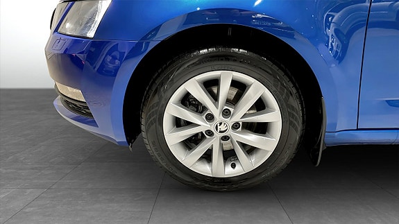 Skoda Octavia 6 of 12