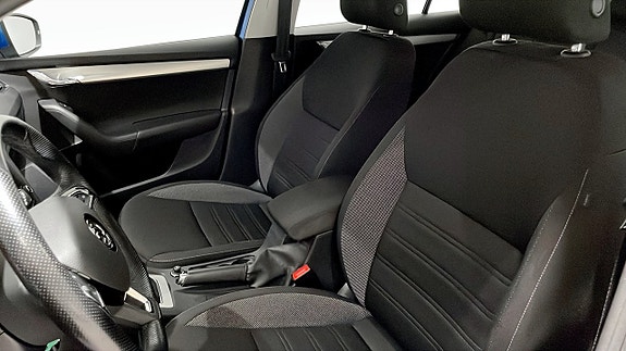 Skoda Octavia 8 of 12