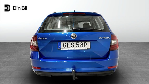 Skoda Octavia 5 of 12