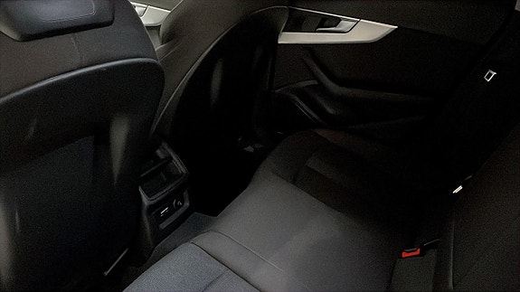Audi A4 11 of 14