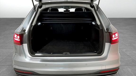 Audi A4 12 of 14