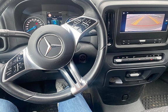 Mercedes-Benz eVito 112 12 of 14