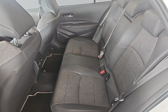 Toyota Corolla 7 of 17