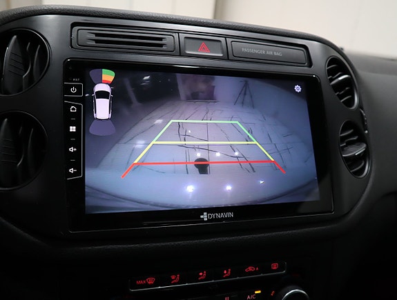 Volkswagen Tiguan 14 of 19