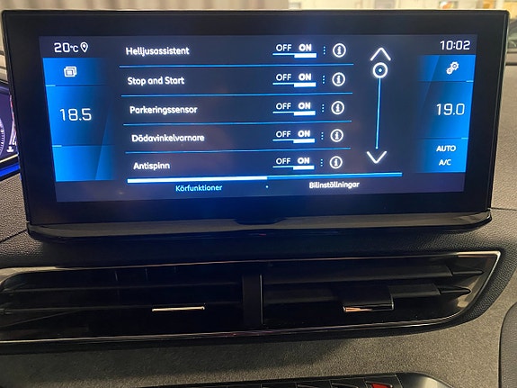Peugeot 5008 16 of 25