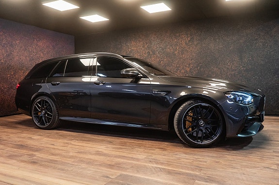 Mercedes-Benz AMG GT 43 2 of 30