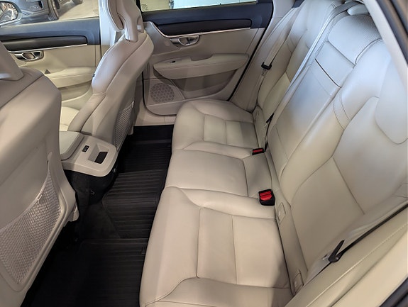 Volvo V90 15 of 15