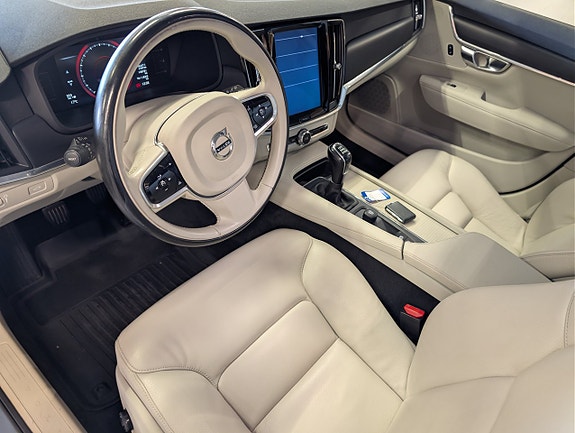 Volvo V90 7 of 15