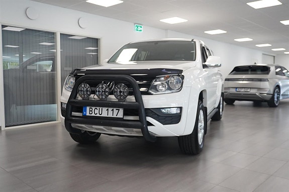 Volkswagen Amarok 2 of 12