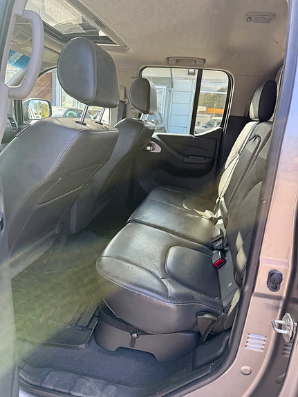 Nissan Navara 8 of 19