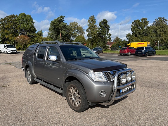 Nissan Navara 2 of 19