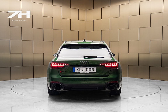 Audi RS4 4 of 26